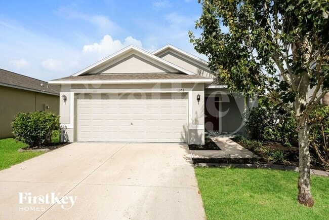 property at 1952 Hawks View Dr