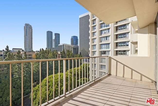 2170 Century Park E in Los Angeles, CA - Building Photo - Building Photo