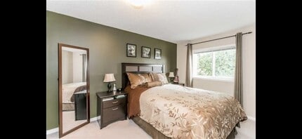 32 Cassandra Dr in Barrie, ON - Building Photo - Building Photo