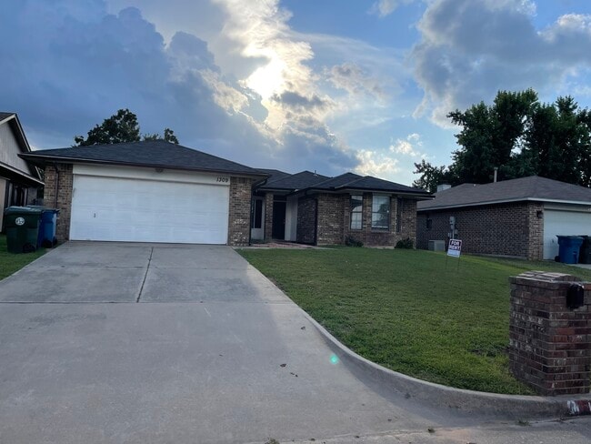 property at 1309 Grand Mnr