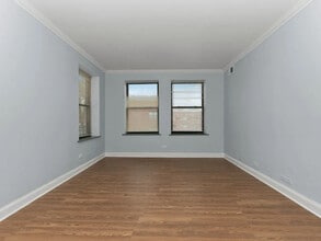 7215 S Yates Blvd in Chicago, IL - Building Photo - Building Photo