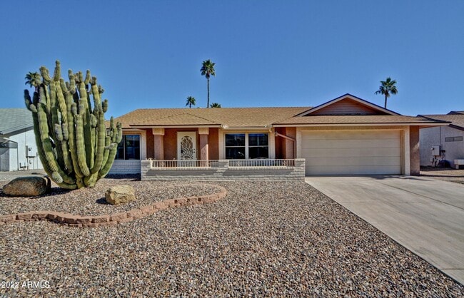 14214 W Yosemite Dr in Sun City West, AZ - Building Photo - Building Photo