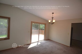 7818 Hampshire Cir N in Minneapolis, MN - Building Photo - Building Photo