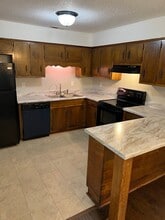 455 Ruby Johnson Dr in Scottsboro, AL - Foto de edificio - Building Photo