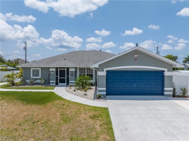 2008 NE 15th St in Cape Coral, FL - Building Photo - Building Photo