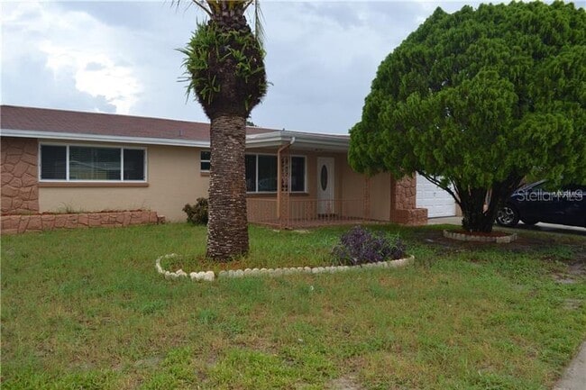 6005 9th Ave in New Port Richey, FL - Building Photo - Building Photo