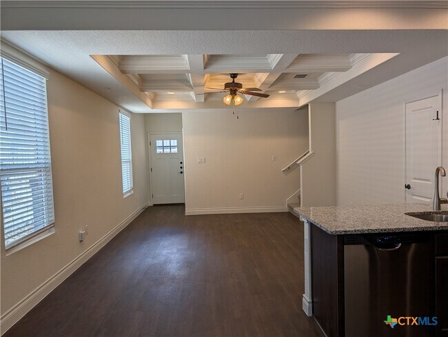 322 Untermaier St in New Braunfels, TX - Building Photo - Building Photo