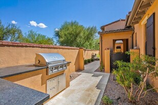 20704 N 90th Pl in Scottsdale, AZ - Building Photo