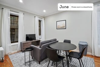 Room in Shared 3 bed/1 bath home in New York, NY - Building Photo - Building Photo