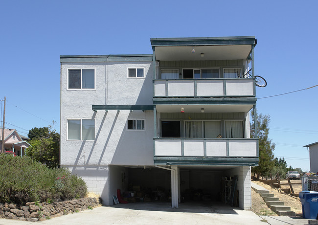 222 Marina Vista Ave in Martinez, CA - Foto de edificio - Building Photo