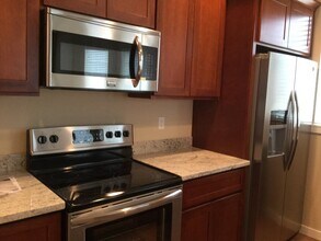 1663 Burnside Pl in Dupont, WA - Building Photo - Building Photo