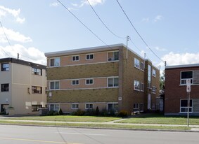 1284 Fennell Ave E in Hamilton, ON - Building Photo