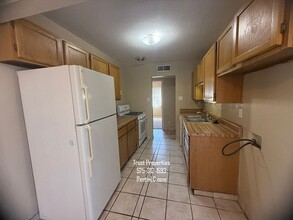 2050 Missouri Ave in Las Cruces, NM - Building Photo - Building Photo