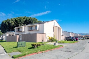 914 Acosta Plz in Salinas, CA - Building Photo