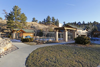 Fall River Village in Estes Park, CO - Foto de edificio - Building Photo