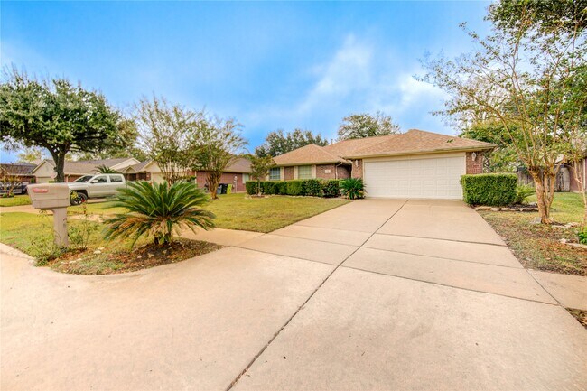 1411 Township Ct in Rosenberg, TX - Building Photo - Building Photo