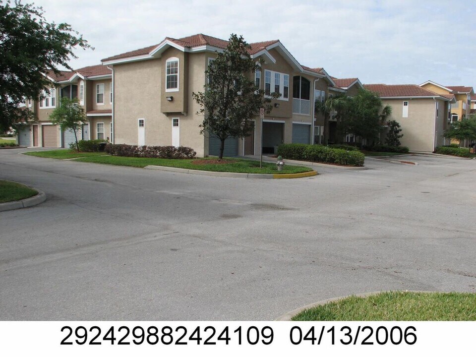12107 Poppy Field Ln in Orlando, FL - Building Photo