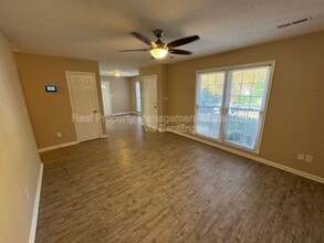 4005 Sassafras Ct in Greensboro, NC - Building Photo - Building Photo