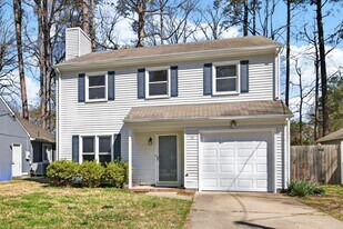 19 Mellon St in Newport News, VA - Building Photo