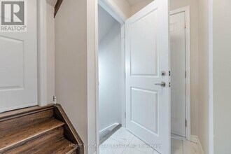 938 Chestnut Heights in Milton, ON - Building Photo - Building Photo