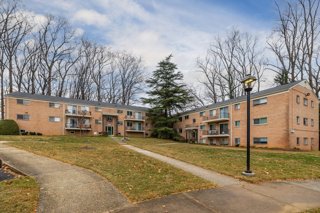 Parkside Condominium in Bethesda, MD - Foto de edificio