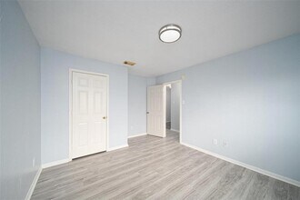 22814 W Waterlake in Richmond, TX - Foto de edificio - Building Photo