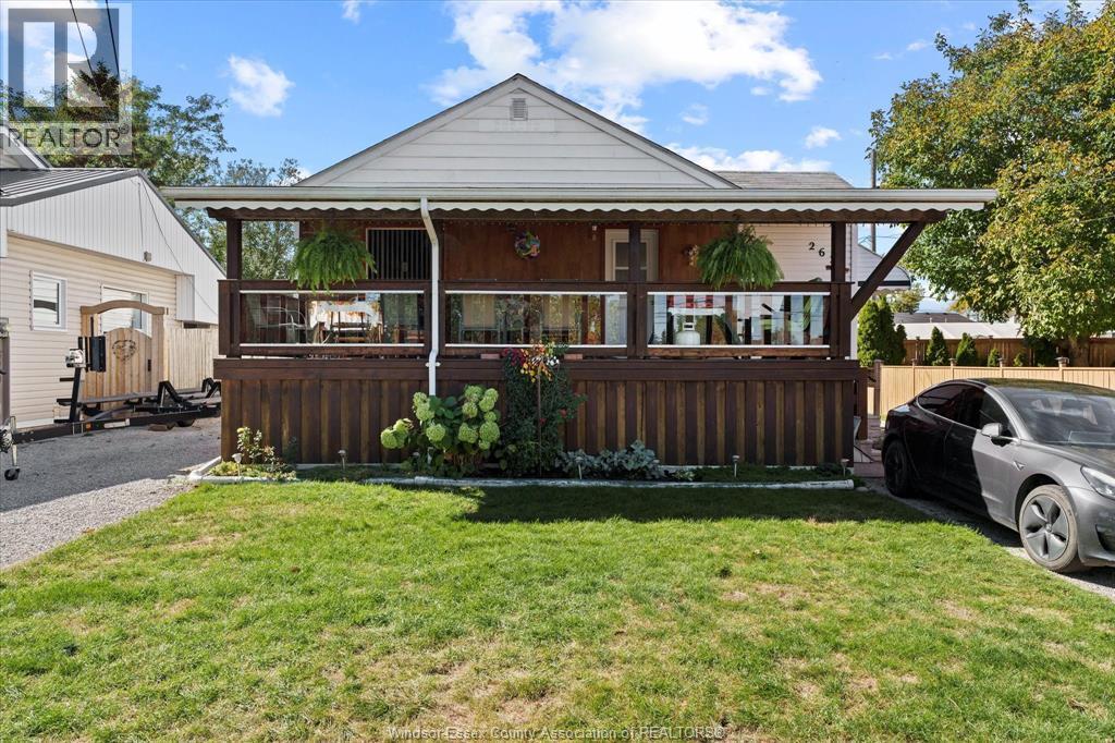 2627 Clemenceau Blvd in Windsor, ON - Building Photo