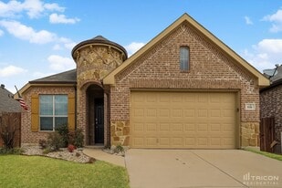 936 Deer Valley Dr in Weatherford, TX - Building Photo