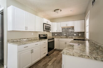 647 Savannah Dr in Columbus, OH - Building Photo - Building Photo