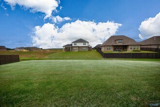 134 Heritage Lakes Blvd in New Market, AL - Building Photo - Building Photo