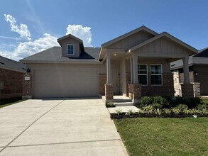 623 Sormonne Lp in Kyle, TX - Building Photo - Building Photo