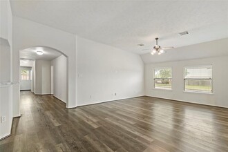 3419 Cypress Village Dr in Pearland, TX - Building Photo - Building Photo