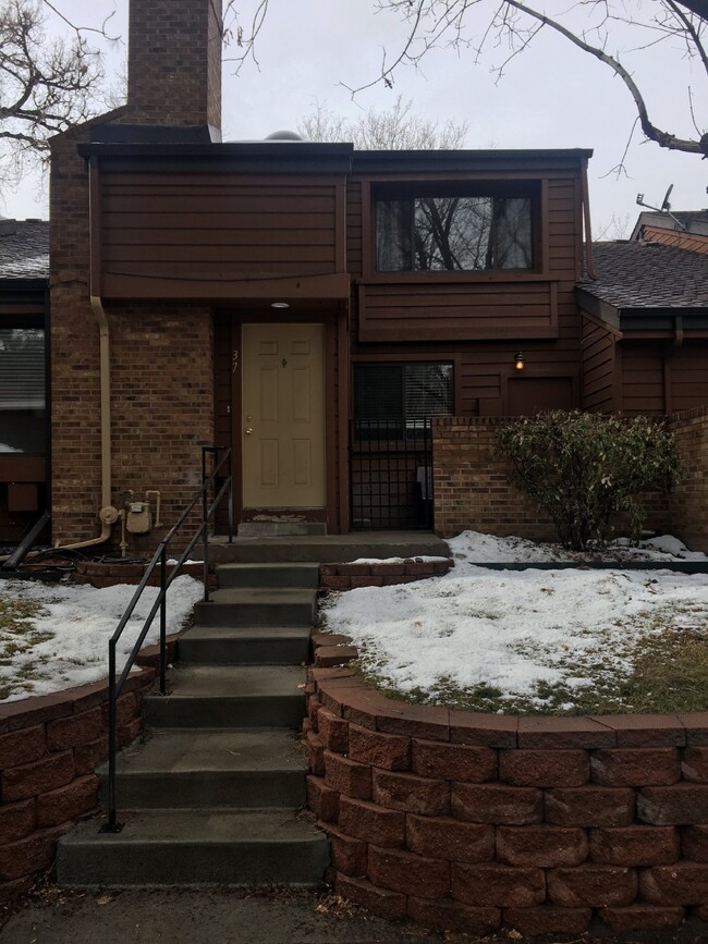 property at 2685 S Dayton Way
