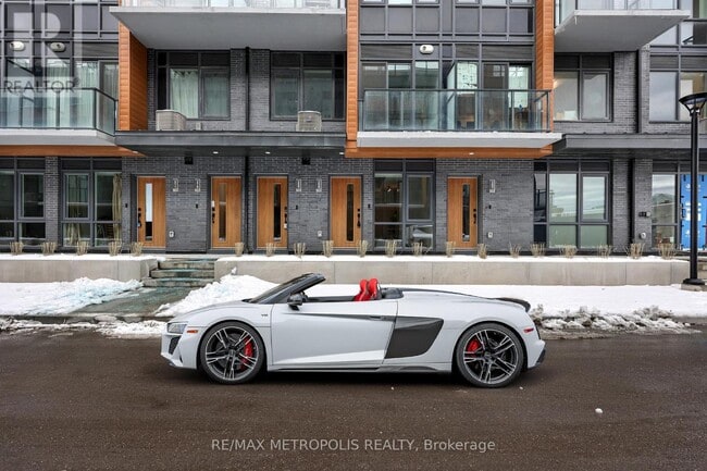 property at 65 Curlew Dr