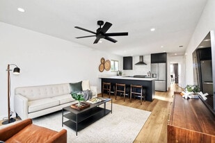 266 Gloxina St in Encinitas, CA - Building Photo