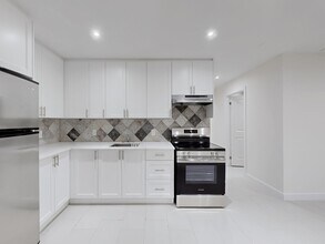 18 Faulkner St in Orangeville, ON - Building Photo - Building Photo