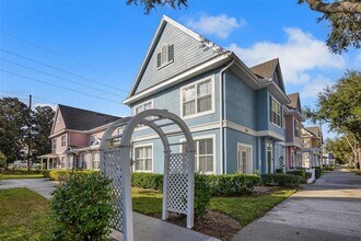 4002 Venetian Bay Dr in Kissimmee, FL - Building Photo - Building Photo