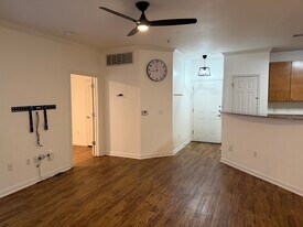 2502 Leon St, Unit 2502 Leon St Unit 201 in Austin, TX - Building Photo