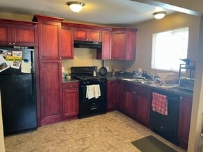 107 Center St in Fayetteville, NY - Building Photo - Building Photo