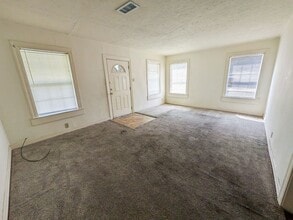 3170 Roberts Ave in Beaumont, TX - Building Photo - Building Photo