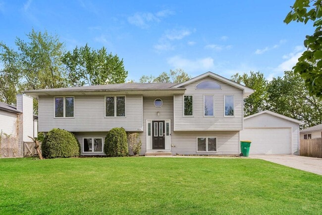 property at 2904 Facel Vega Dr