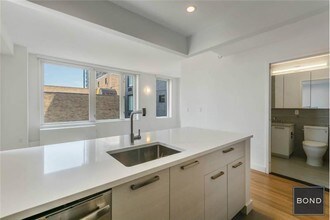 501 E 74th St-Unit -#9F in New York, NY - Building Photo - Building Photo