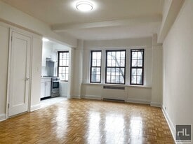 CRANBERRY STREET in Brooklyn, NY - Building Photo