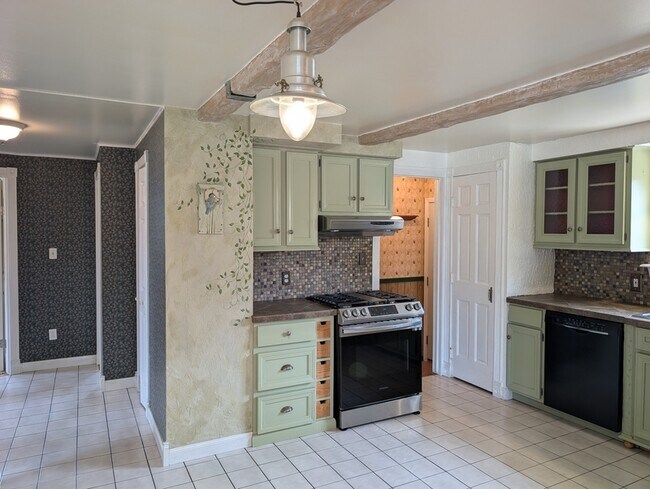 45 Fairelm Ln in Cheektowaga, NY - Building Photo - Building Photo