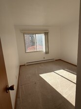 630 Garrison Rd in Battle Creek, MI - Foto de edificio - Building Photo