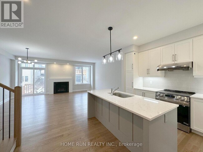 505 Hitzlay Ter in Ottawa, ON - Building Photo - Building Photo