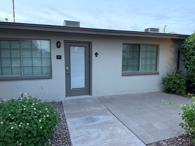 property at 1850 E Maryland Ave