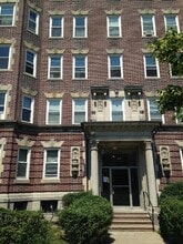 69 Park Dr in Boston, MA - Foto de edificio - Building Photo