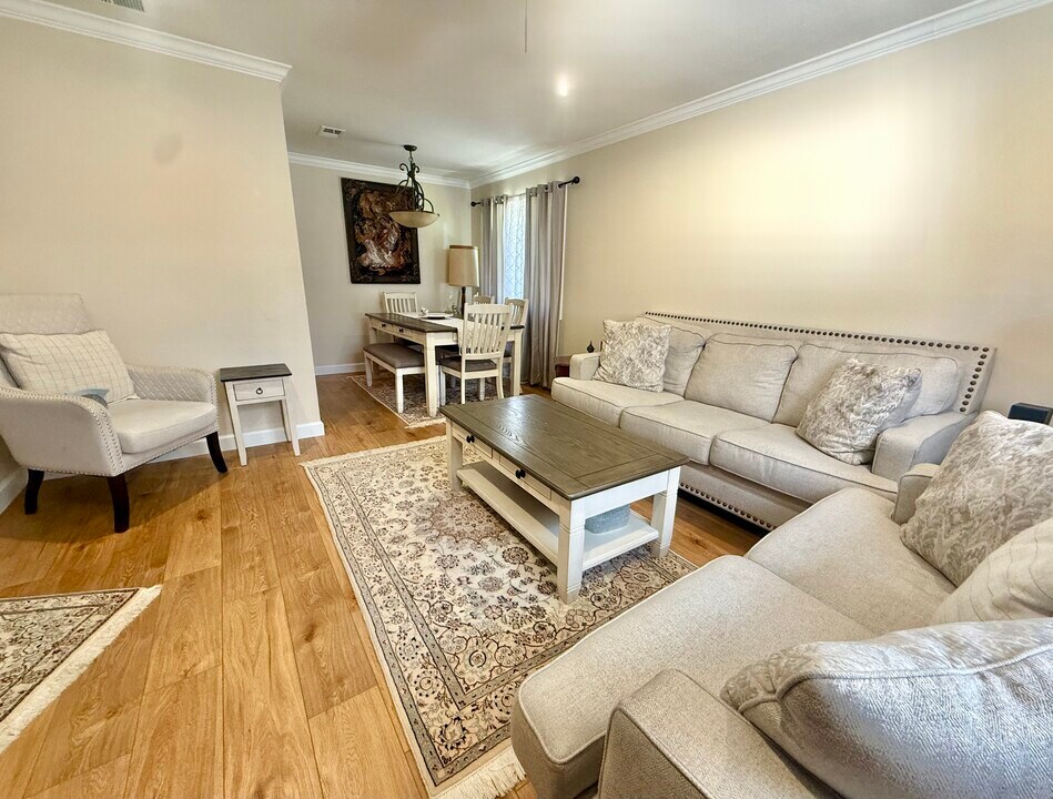 1494 Del Rio Cir, Unit A in Concord, CA - Foto de edificio
