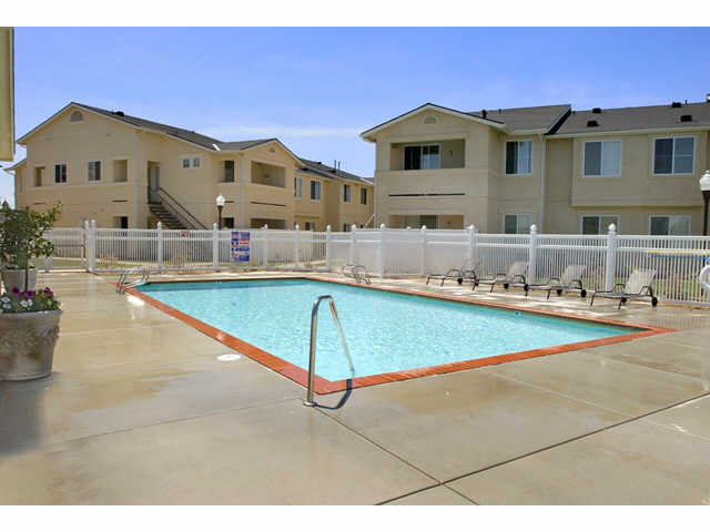 The Orchards Apartment Homes in Fresno, CA - Building Photo